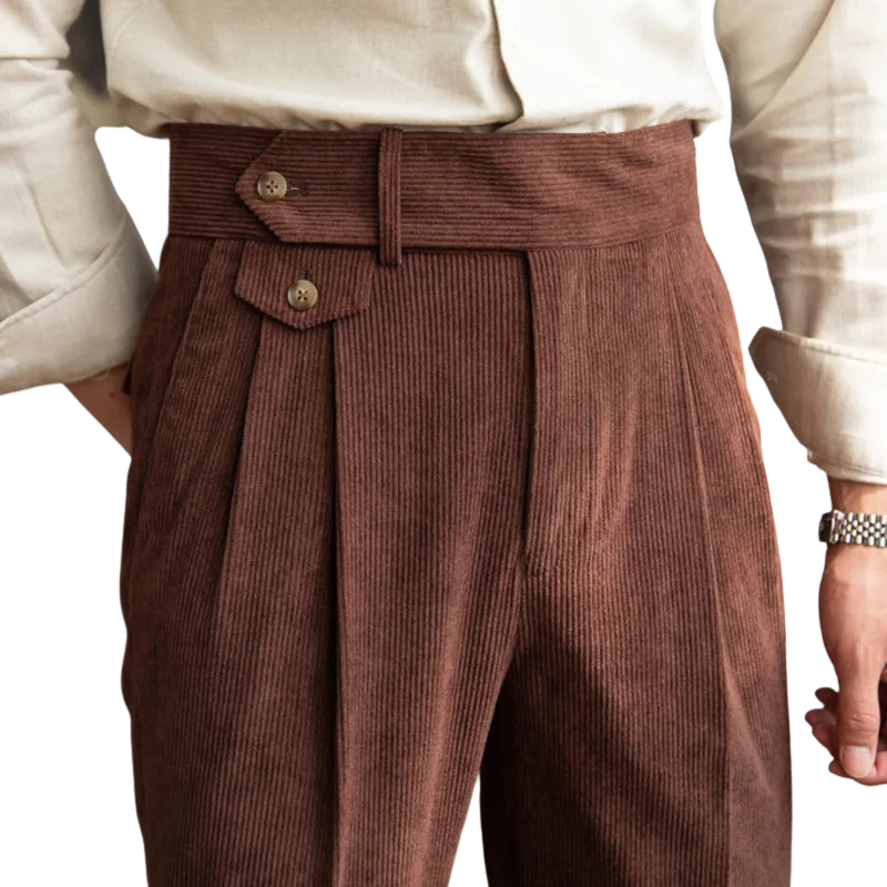 Pantalon en velours côtelé marron